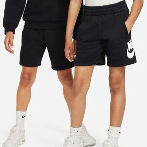 Nike Boys Medium Black Cotton Shorts